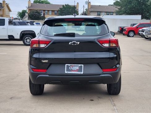 Used 2023 Chevrolet TrailBlazer LS FWD image 13