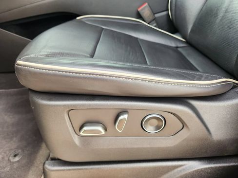 Certified 2021 Cadillac Escalade Premium Luxury RWD image 25