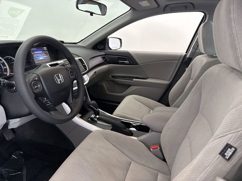 Used 2014 Honda Accord EX image 10
