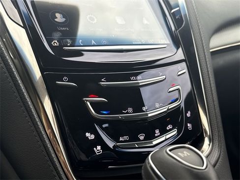 Used 2019 Cadillac CTS V w/ Luxury Package image 18