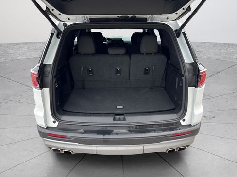 Used 2025 GMC Acadia Elevation FWD image 33