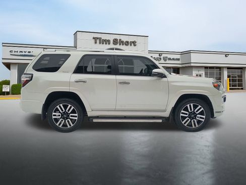 Used 2020 Toyota 4Runner image 6
