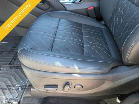 Certified 2025 Kia Telluride AWD image 16