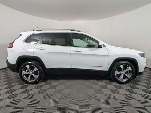 Used 2020 Jeep Cherokee Limited image 24