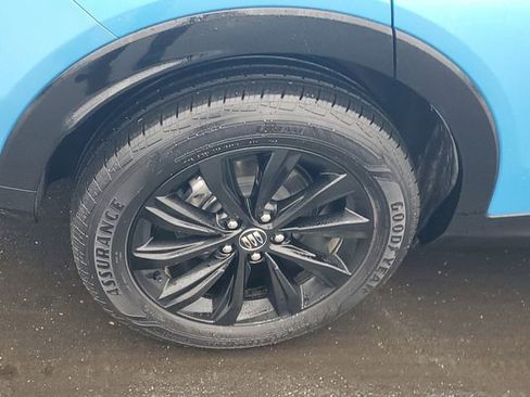 Used 2025 Buick Envista Sport Touring w/ Convenience II Package image 5