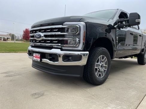 New 2026 Ford F250 Lariat w/ FX4 Off-Road Package image 14