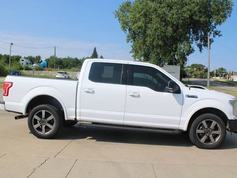 Used 2017 Ford F150 XLT w/ Equipment Group 302A Luxury AWD/4WD image 5