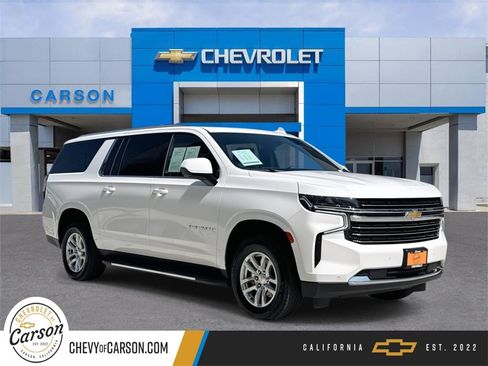 Used 2024 Chevrolet Suburban LT image 1