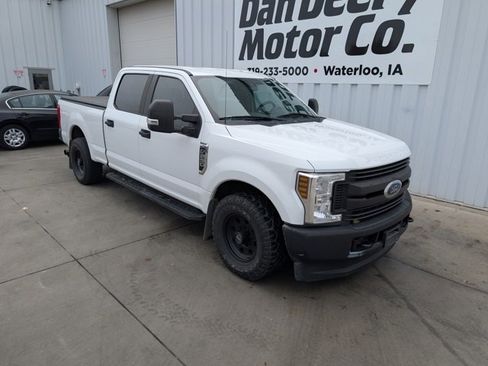 Used 2018 Ford F250 XL w/ Power Equipment Group image 6