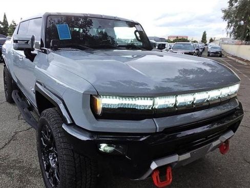 Used 2024 GMC Hummer EV 2X w/ LPO, Illumination Package image 2