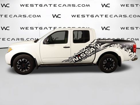 Used 2017 Nissan Frontier SV w/ SV Value Truck Package RWD image 5