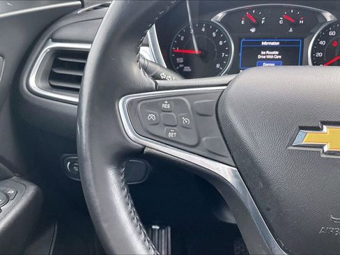 Used 2019 Chevrolet Equinox LT image 17