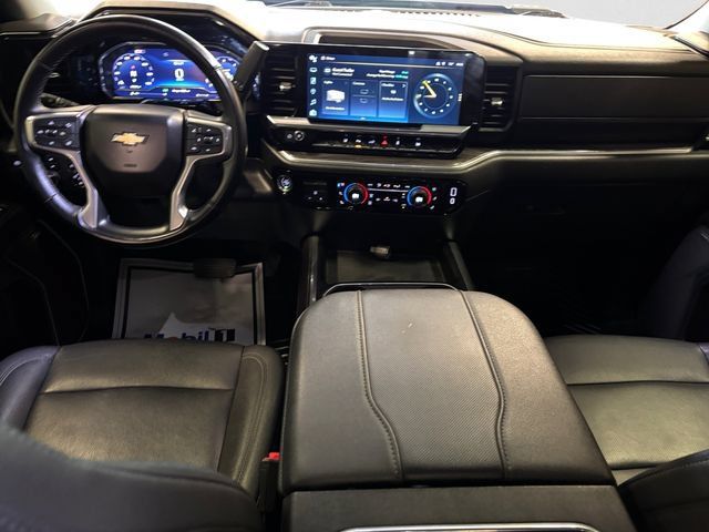 Used 2024 Chevrolet Silverado 2500 LTZ w/ LTZ Convenience Package AWD/4WD image 11