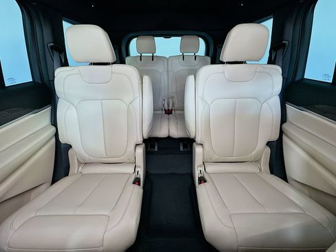 New 2026 Jeep Grand Cherokee L Limited AWD/4WD image 10