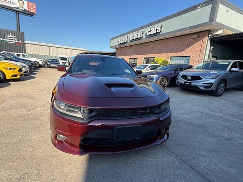 Used 2019 Dodge Charger Scat Pack w/ Navigation & Travel Group image 8