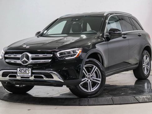 Certified 2022 Mercedes-Benz GLC 300 image 1
