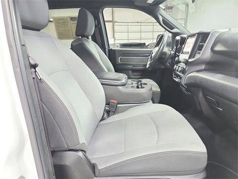 Used 2022 RAM 2500 Big Horn w/ Cold Weather Group image 34