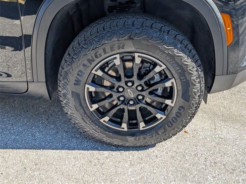 Certified 2025 Chevrolet Traverse Z71 w/ Driver Confidence Package image 15