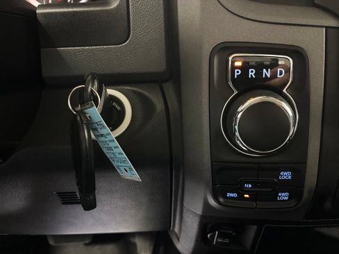 Used 2018 RAM 1500 Express AWD/4WD image 22