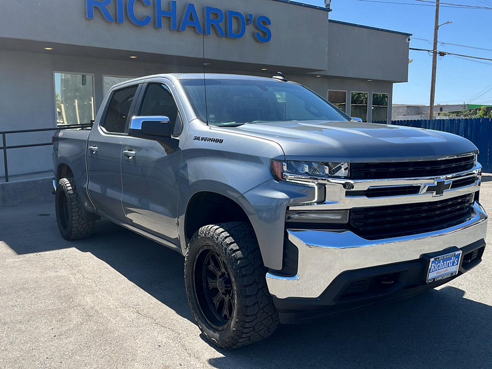 Used 2021 Chevrolet Silverado 1500 LT AWD/4WD image 41