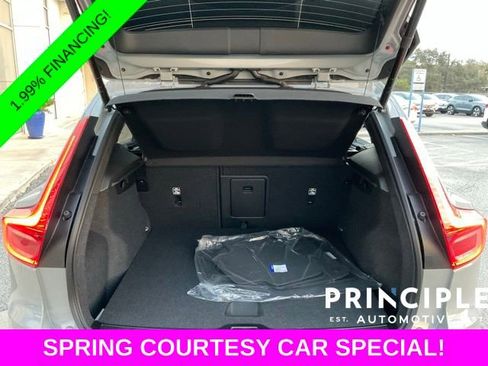 New 2026 Volvo XC40 B5 Core AWD/4WD image 28