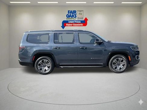 Certified 2024 Jeep Wagoneer Series II w/ Flexible Seating Group AWD/4WD image 6