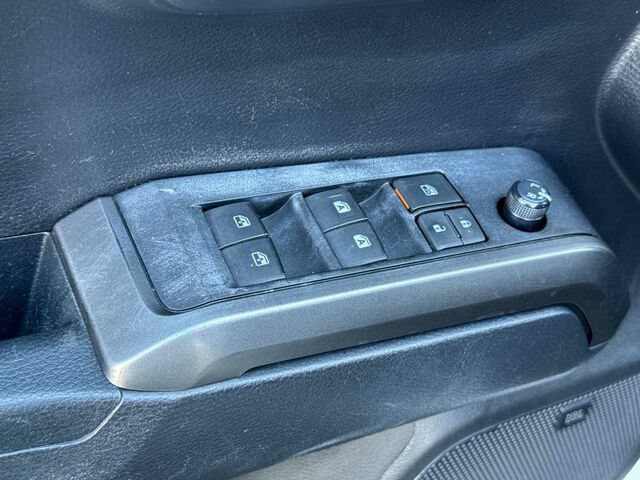 Used 2019 Toyota Tacoma TRD Sport w/ TRD Premium Sport Package RWD image 12
