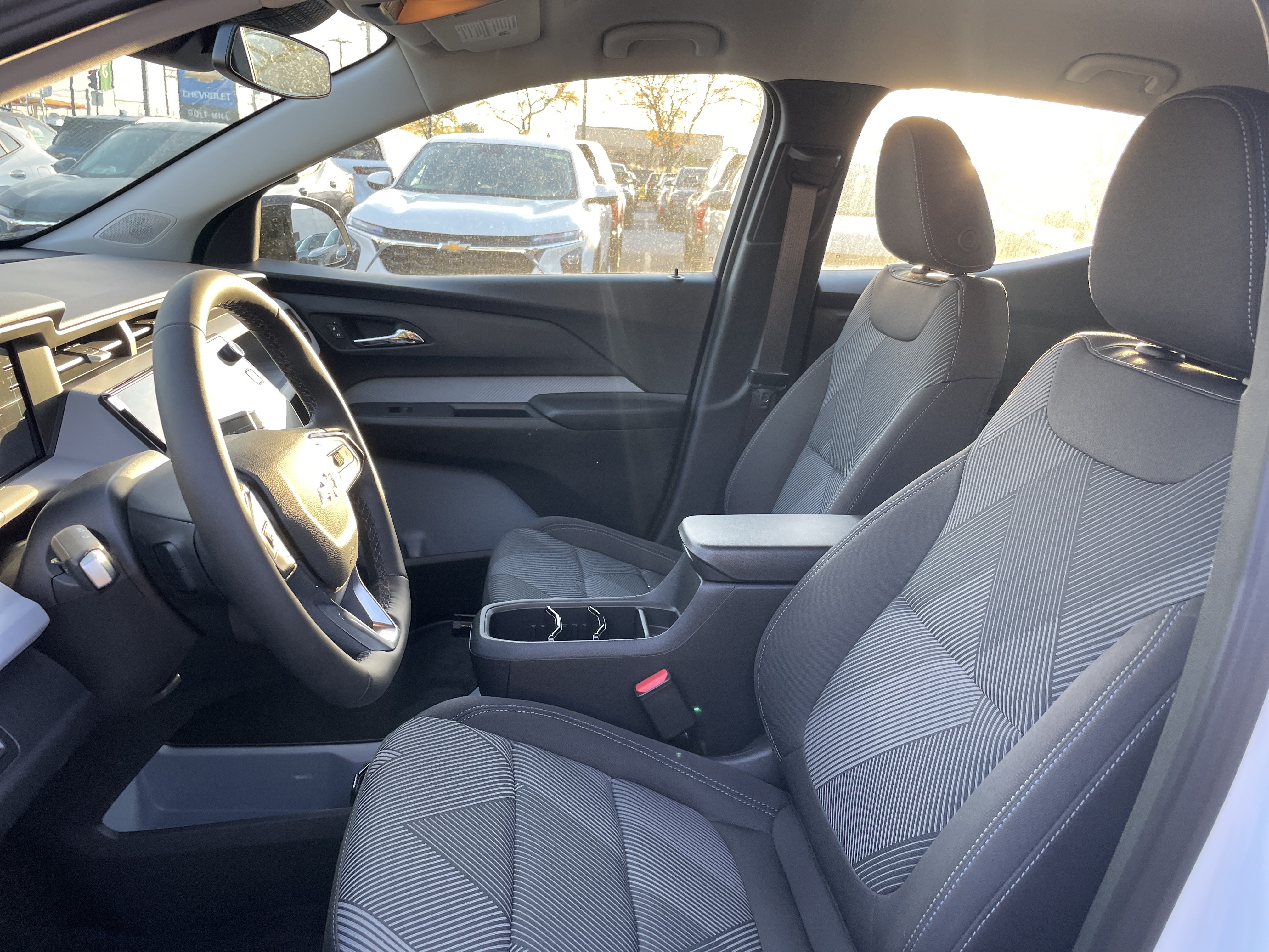 New 2027 Chevrolet Bolt LT w/ Comfort Package FWD image 15