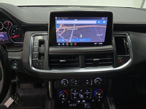 Used 2021 Chevrolet Suburban RST w/ Luxury Package image 11