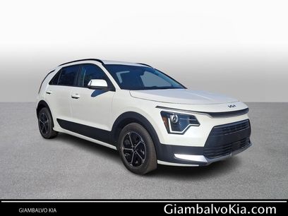 New 2025 Kia Niro EX
