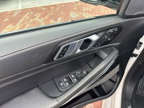 Used 2026 BMW X6 xDrive40i AWD/4WD image 13