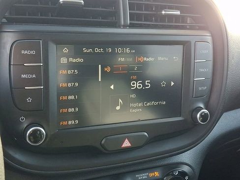 Certified 2023 Kia Soul LX w/ Option Group 015 image 18