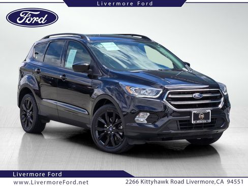 Certified 2018 Ford Escape SE w/ SE Sport Appearance Package AWD/4WD image 1