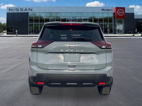 New 2026 Nissan Rogue SV FWD image 4