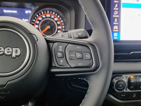 New 2026 Jeep Wrangler Rubicon AWD/4WD image 32