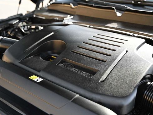 Used 2020 Land Rover Range Rover HSE image 21