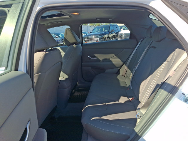 Certified 2026 Hyundai Elantra SEL Sport FWD image 10