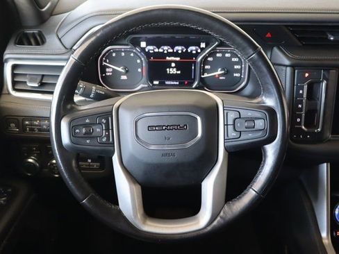 Used 2021 GMC Yukon XL Denali w/ Denali Premium Package image 24