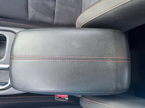 Used 2025 Nissan Sentra SR FWD image 28
