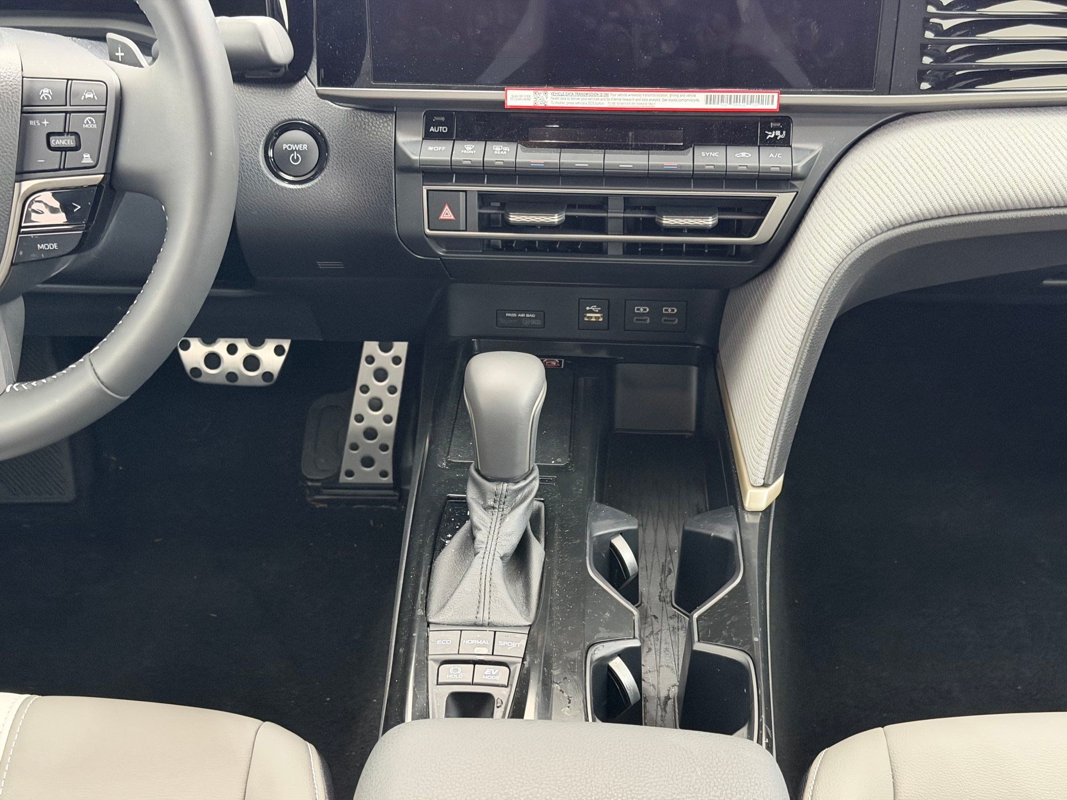 Used 2026 Toyota Camry SE w/ Multimedia Upgrade Package FWD image 18