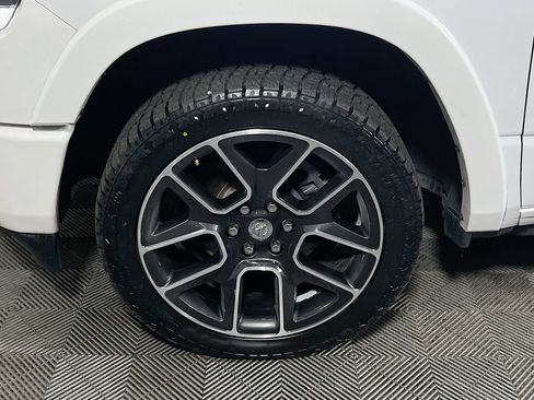Used 2019 RAM 1500 Laramie AWD/4WD image 25
