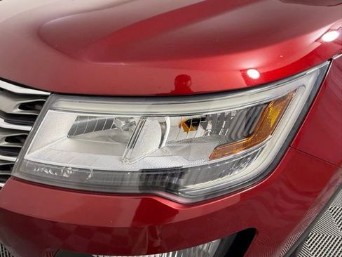 Used 2017 Ford Explorer XLT w/ Equipment Group 202A image 11