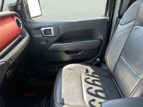 Used 2020 Jeep Gladiator Rubicon image 21