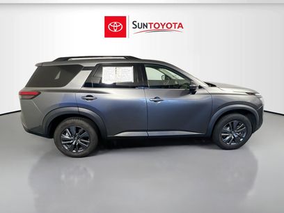 Used 2023 Nissan Pathfinder SV