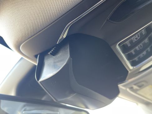 Used 2023 Jeep Grand Cherokee L Limited w/ Black Appearance Package image 34