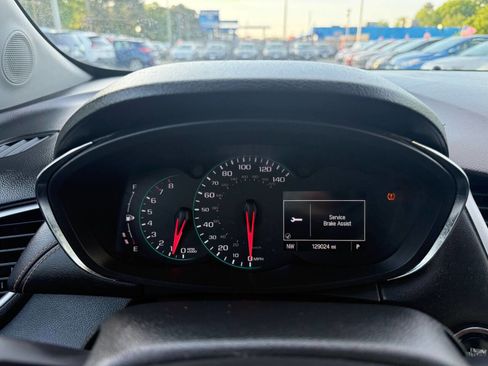 Used 2017 Chevrolet Trax LT w/ LT Convenience Package image 15