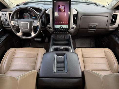 Used 2017 GMC Sierra 2500 Denali w/ Duramax Plus Package image 11