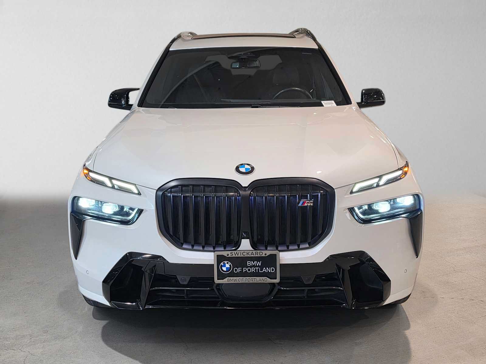 Used 2024 BMW X7 M60i w/ Executive Package AWD/4WD image 8