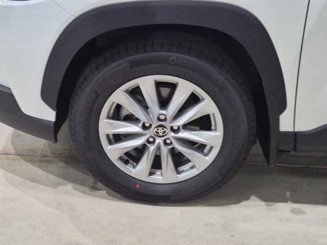 New 2026 Toyota Corolla Cross LE w/ Moonroof Package FWD image 9