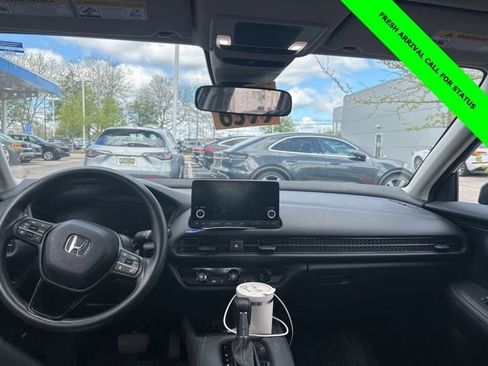 Used 2024 Honda HR-V LX image 16